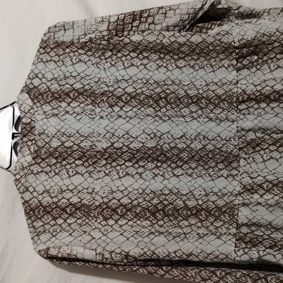 NWOT Apt. 9 Button Up Snakeskin Print Hi Lo Blouse Sz.S Oversized - Picture 10 of 11